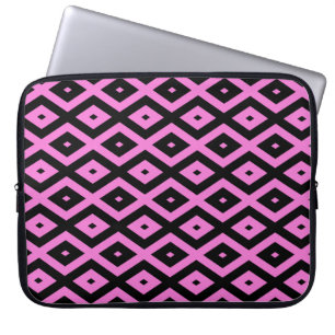 Pink and black diamond pattern laptop sleeve