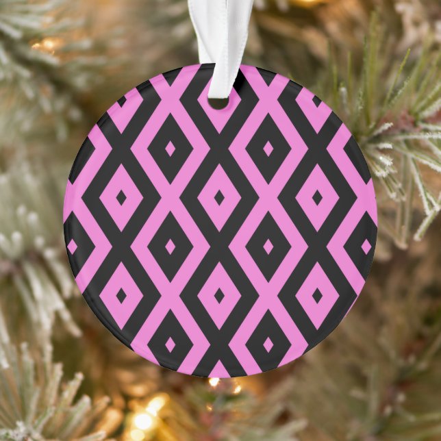 Pink and black diamond pattern ornament (Tree)