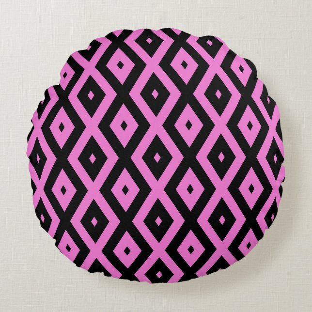 Pink and black diamond pattern round cushion (Front)