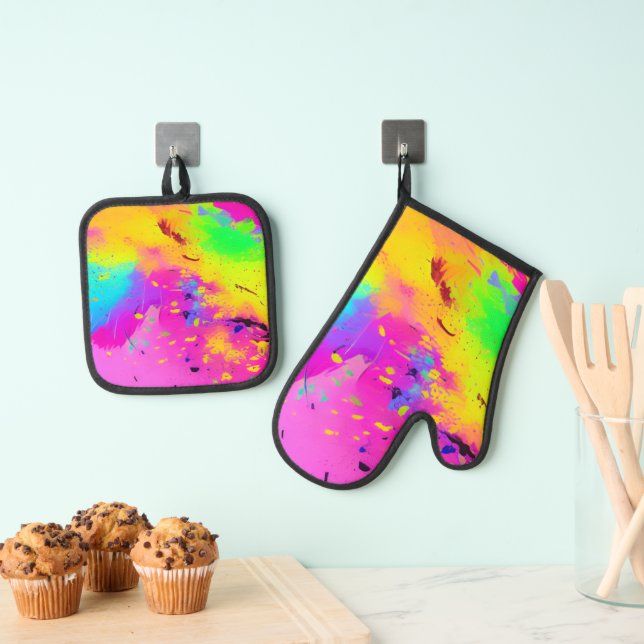 Pink And More Abstract Splash Paint Oven Mitt & Pot Holder Set (Insitu(Hanging))