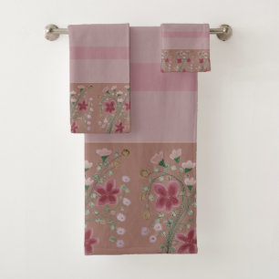 Pink and plum bath towel set