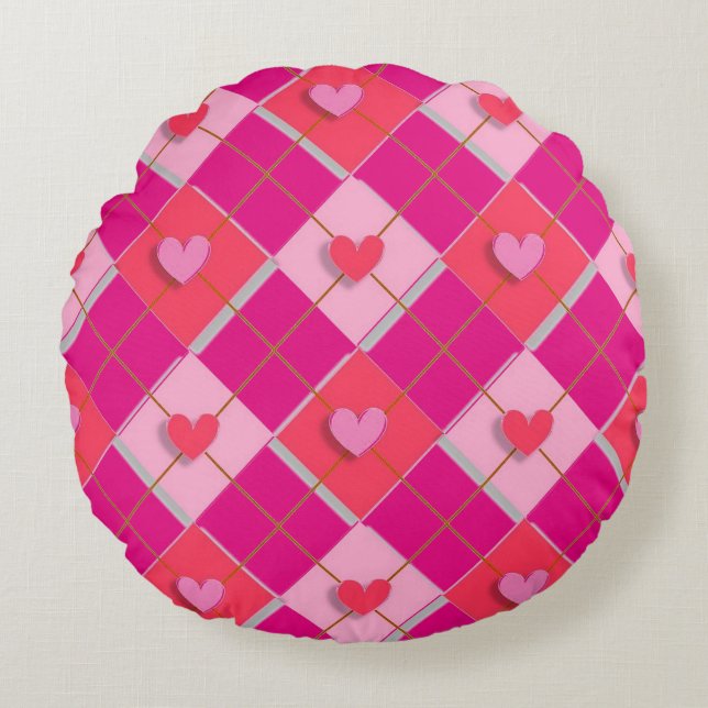 Pink And Red Argyle Hearts Round Cushion (Front)