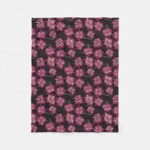Pink and White Dahlia Pattern Fleece Blanket