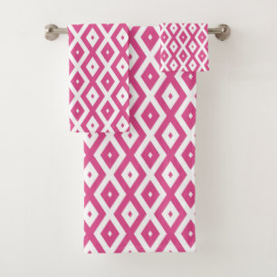 Pink and white diamond pattern bath towel set