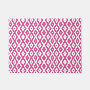 Pink and white diamond pattern doormat