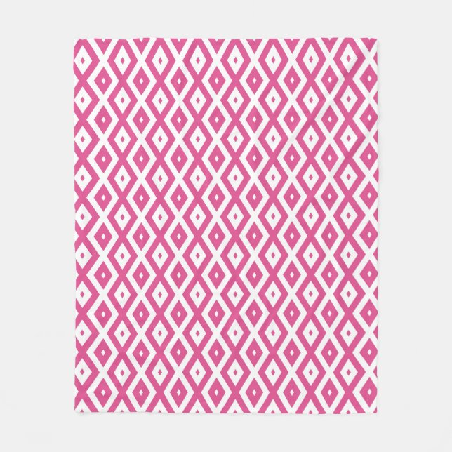 Pink and white diamond pattern fleece blanket (Front)