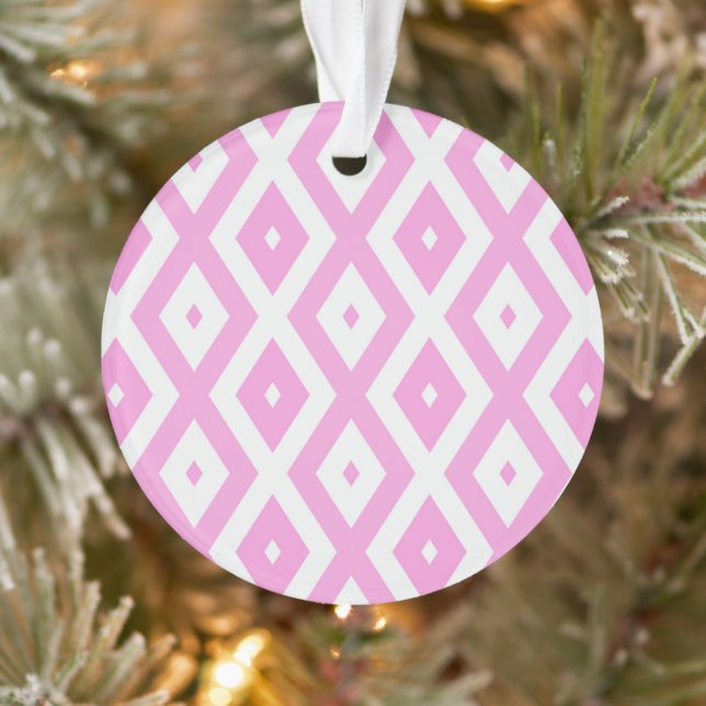 Pink and white diamond pattern ornament (Tree)