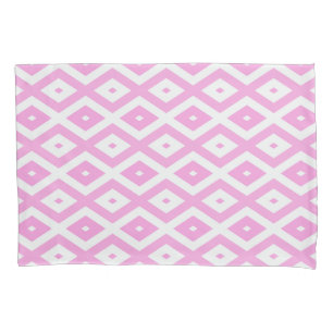 Pink and white diamond pattern pillowcase