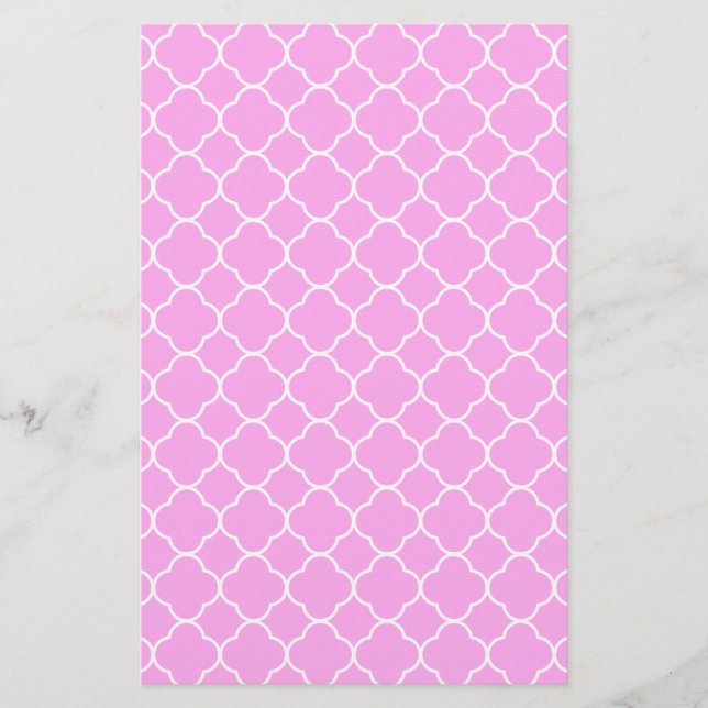 Pink And White Quatrefoil Pattern Stationery (Front)