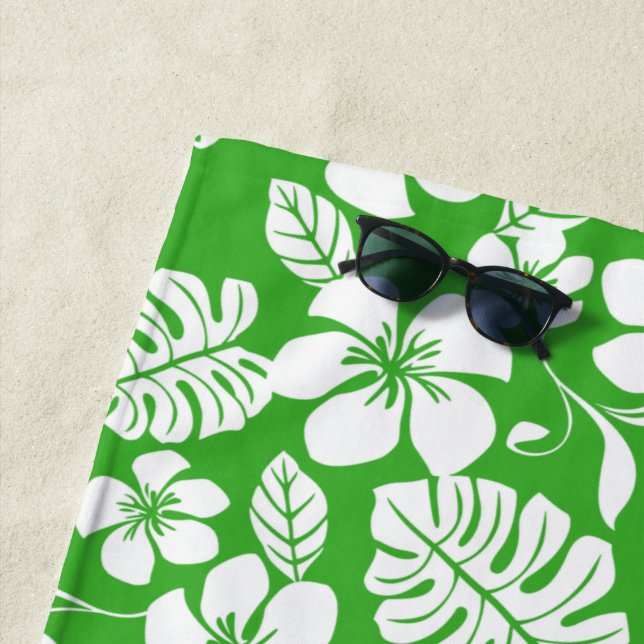 PINK BIKINI (GRASS GREEN) BEACH TOWEL (In Situ)