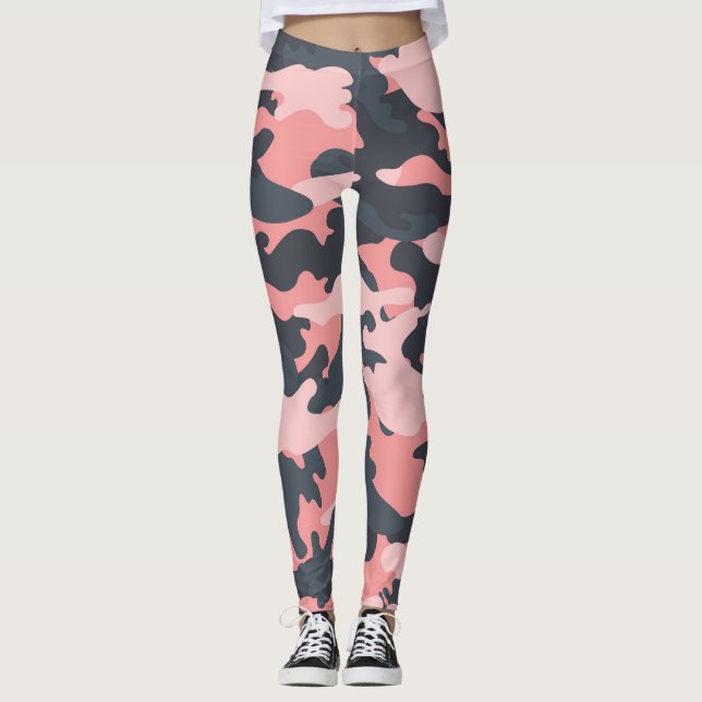Pink Camouflage: Classic Vintage Pattern Leggings (Front)