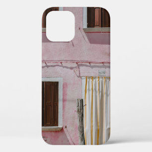 PINK CONCRETE HOUSE WITH THREE WINDOWS AND ONE DOO iPhone 12 CASE