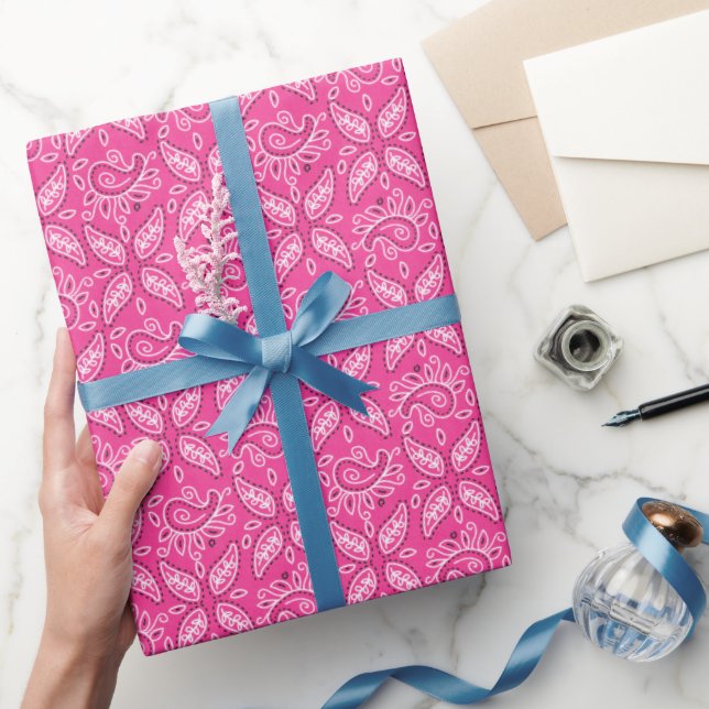 Pink Country Paisley pattern wrapping paper (Gifting)