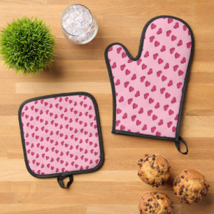 Pink crystal hearts pattern oven mitt & pot holder set