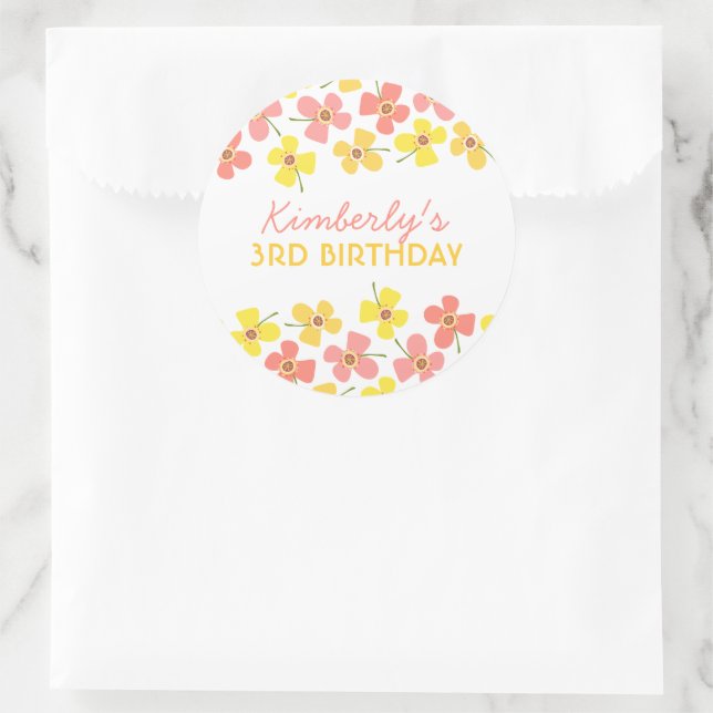 Pink Daisies Pop Chic Girl Birthday Party Favour Classic Round Sticker (Bag)