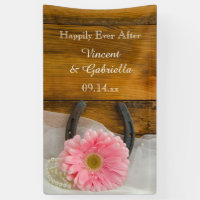 Pink Daisy and Horseshoe Country Western Wedding