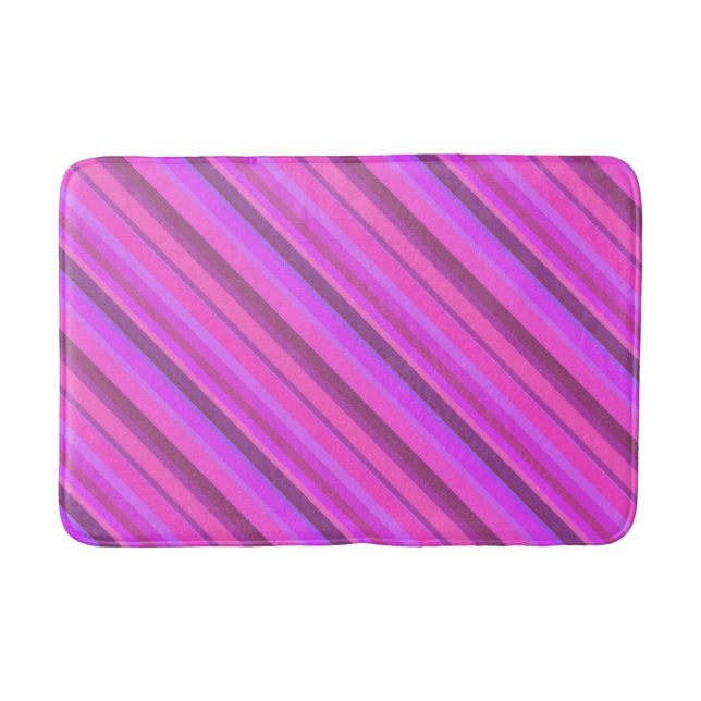 Pink diagonal stripes bath mat (Front)