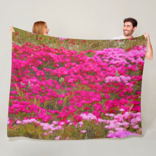 PINK FIELDS FLEECE BLANKET