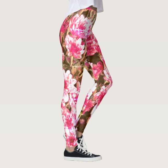 Pink Floral Bloom Pattern – Soft Botanical Design Leggings (Right)