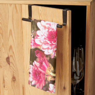 Pink Floral Bloom Pattern – Soft Botanical Design Tea Towel