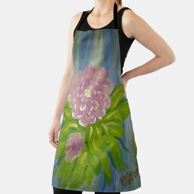 pink flower apron (Insitu)
