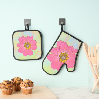Pink Flower Oven Mitt & Pot Holder Set