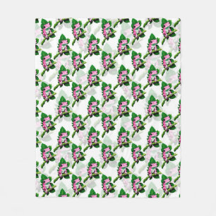 Pink Frog On Green Leaf Pattern Design Fleece Blanket