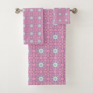 Pink geometric floral patterned bath towel set
