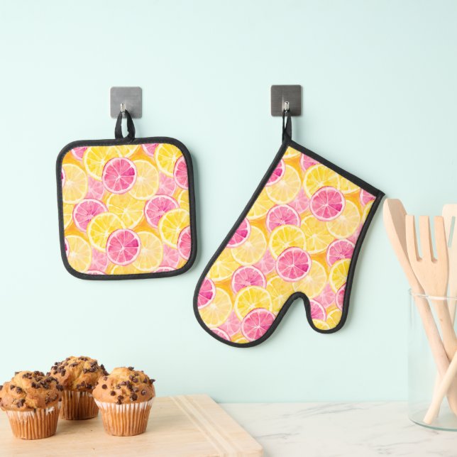 Pink Grapefruit & Lemon Shower Curtain Oven Mitt & Pot Holder Set (Insitu(Hanging))