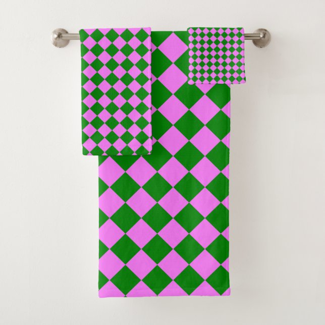 Pink Green Chequered Diamond Pattern Bath Towel Set (Insitu)