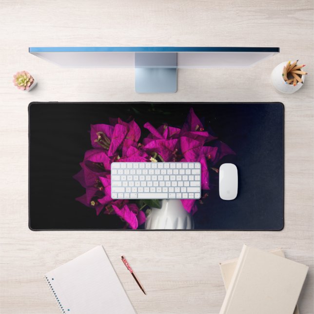Pink heart in black desk mat (Office 1)