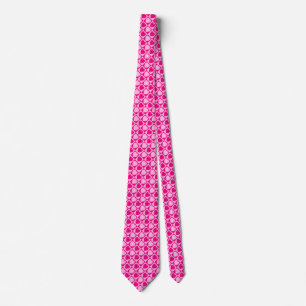 Pink hearts pattern tie
