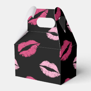 Pink Kisses Favour Box