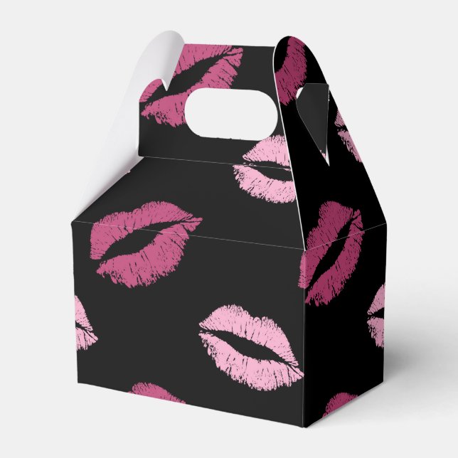 Pink Kisses Favour Box (Front Side)