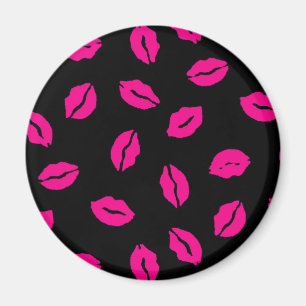 Pink kisses pattern magnet