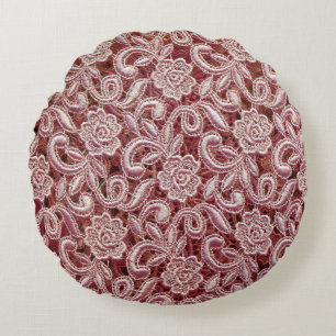Pink lace, vintage roses pattern. round cushion