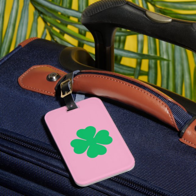 PINK -LUCKY CLOVER LUGGAGE TAG (Front Insitu 1)
