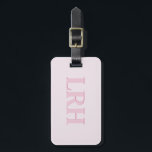 Pink Monogrammed Women’s Golf Bag Tag Keychain<br><div class="desc">Travel in style with this personalised women’s golf luggage tag featuring a sleek modern monogram. Whether you’re packing for a golf getaway, a tournament, or just everyday travel, this tag makes your golf bag easy to spot while adding a personal touch. Durable construction ensures it can handle the bumps of...</div>