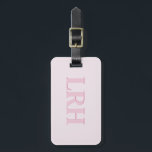 Pink Monogrammed Women’s Golf Bag Tag Keychain<br><div class="desc">Travel in style with this personalised women’s golf luggage tag featuring a sleek modern monogram. Whether you’re packing for a golf getaway, a tournament, or just everyday travel, this tag makes your golf bag easy to spot while adding a personal touch. Durable construction ensures it can handle the bumps of...</div>