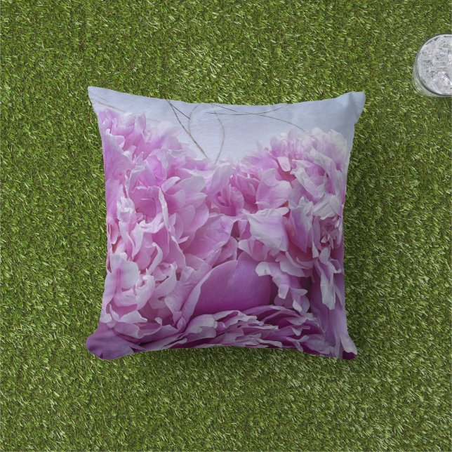 Pink peonies grouping cushion (Grass)