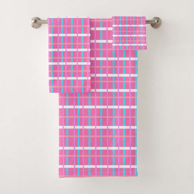 Pink Plaid Pop Bath Towel Set (Insitu)
