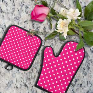 Pink Polka Dot Oven Mitt & Pot Holder Set