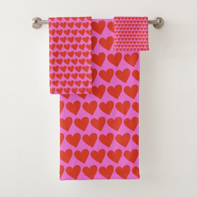 Pink Red Modern Retro Heart Pattern Valentine Cute Bath Towel Set (Insitu)