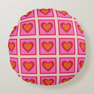 Pink Retro Vintage Chequered Heart Y2K Pattern  Round Cushion