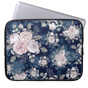 Pink Roses Dark Blue: Vintage Laptop Sleeve