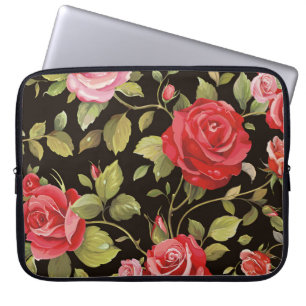 Pink roses: elegant floral pattern. laptop sleeve