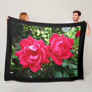 PINK ROSES FLEECE BLANKET