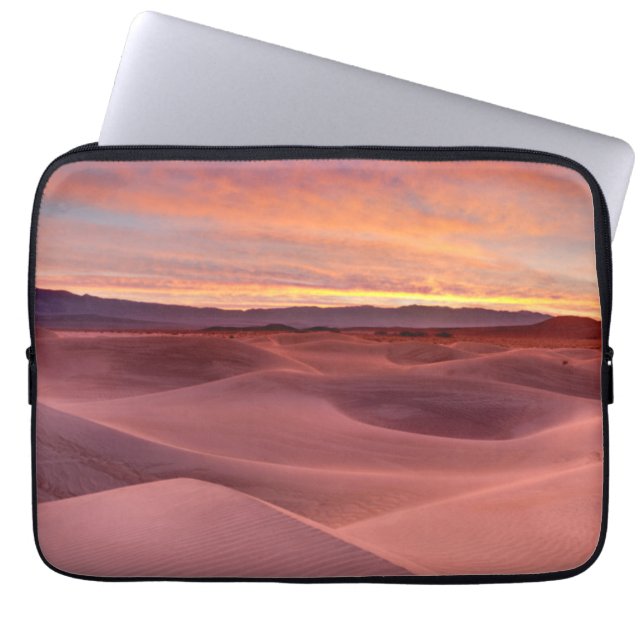 Pink sand dunes, Death Valley, CA Laptop Sleeve (Front)