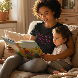 Pink Script Personalised Name Established Mom  T-Shirt