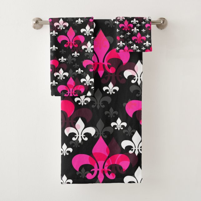 Pink White Fleur De Lis  Bath Towel Set (Insitu)